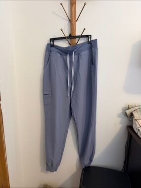 Size med women’s figs scrub pants